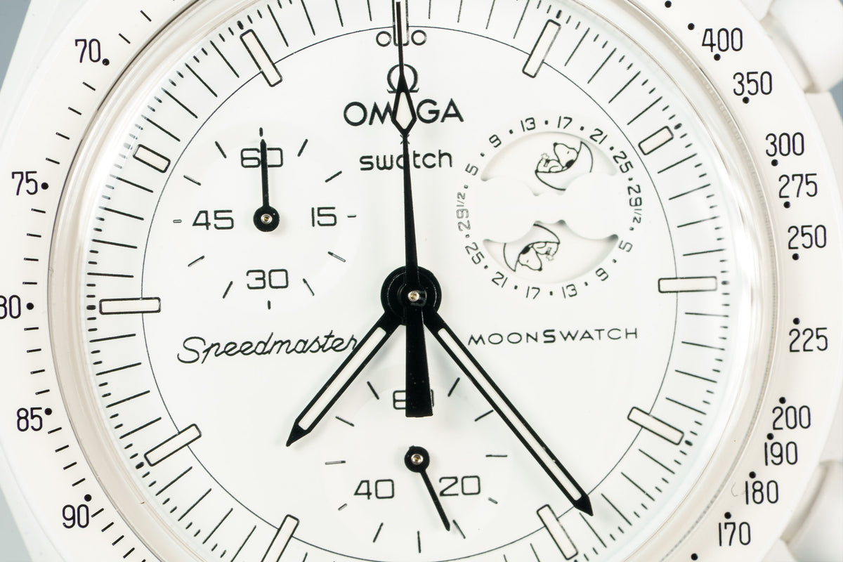 Swatch x Omega Bioceramic Moonswatch Mission To Moonphase Snoopy — photo 4